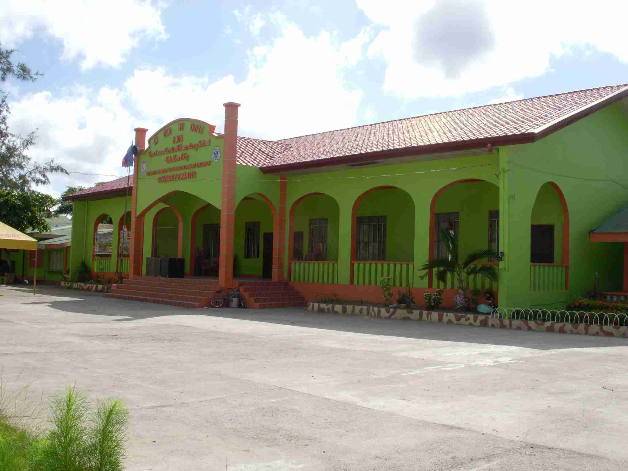 DepEd Tayo-General Luna Central ES-Quezon